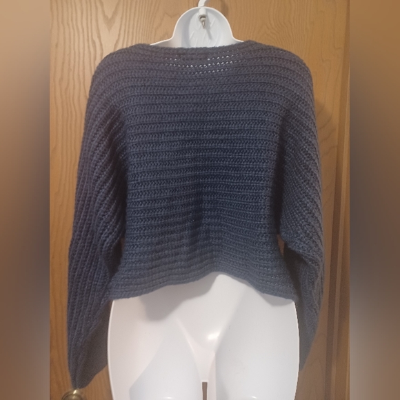 Navy blue Batwing sleeve sweater - Picture 8 of 10